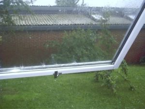 020704_rainwindow.jpg